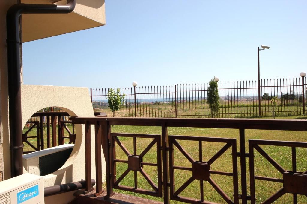 Виллы Menada Imperial Heights Villas Солнечный Берег